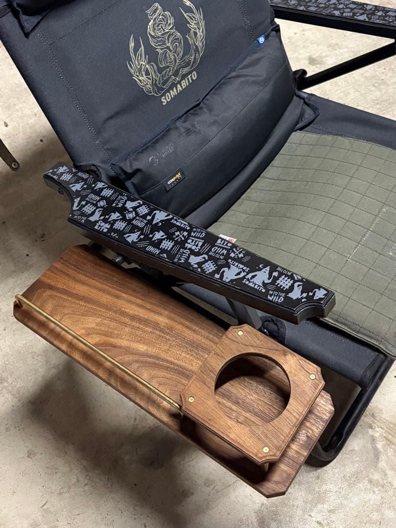 美品　baccharis AS2OVローバーチェア用サイドテーブル　右側用