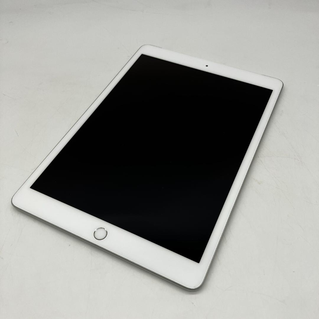 0105-01【新品同様】【使用期間2週間程度】iPad第7世代