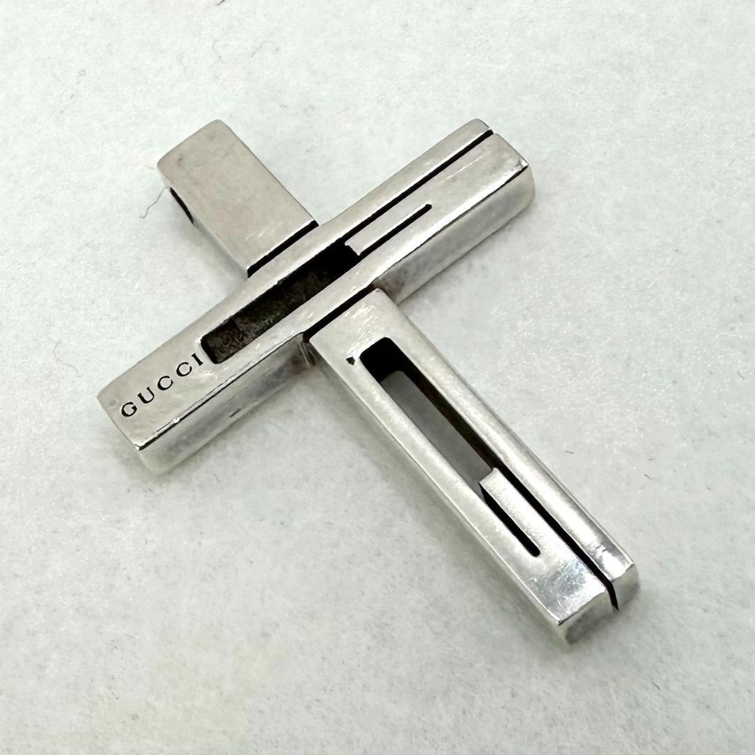 GUCCI グッチ Gクロスモチーフ Gロゴ ネックレストップ チャーム