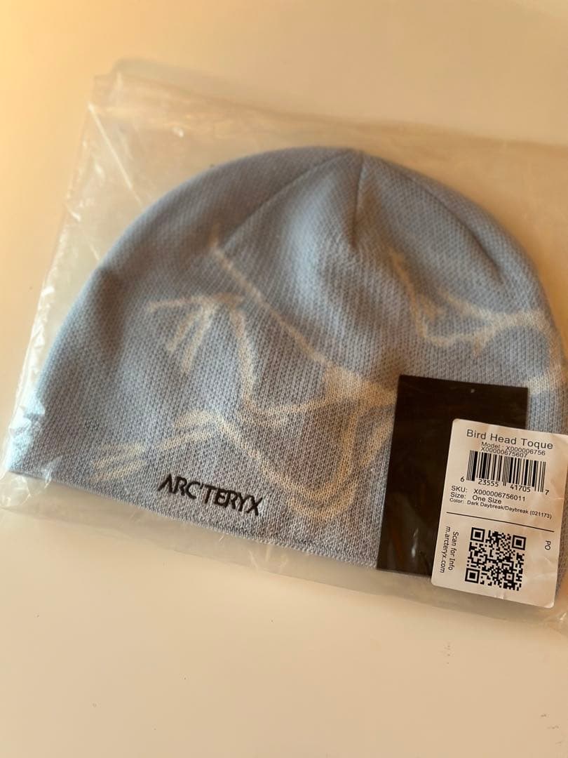 ARC'TERYX ビーニー ニット帽 ライトブルー