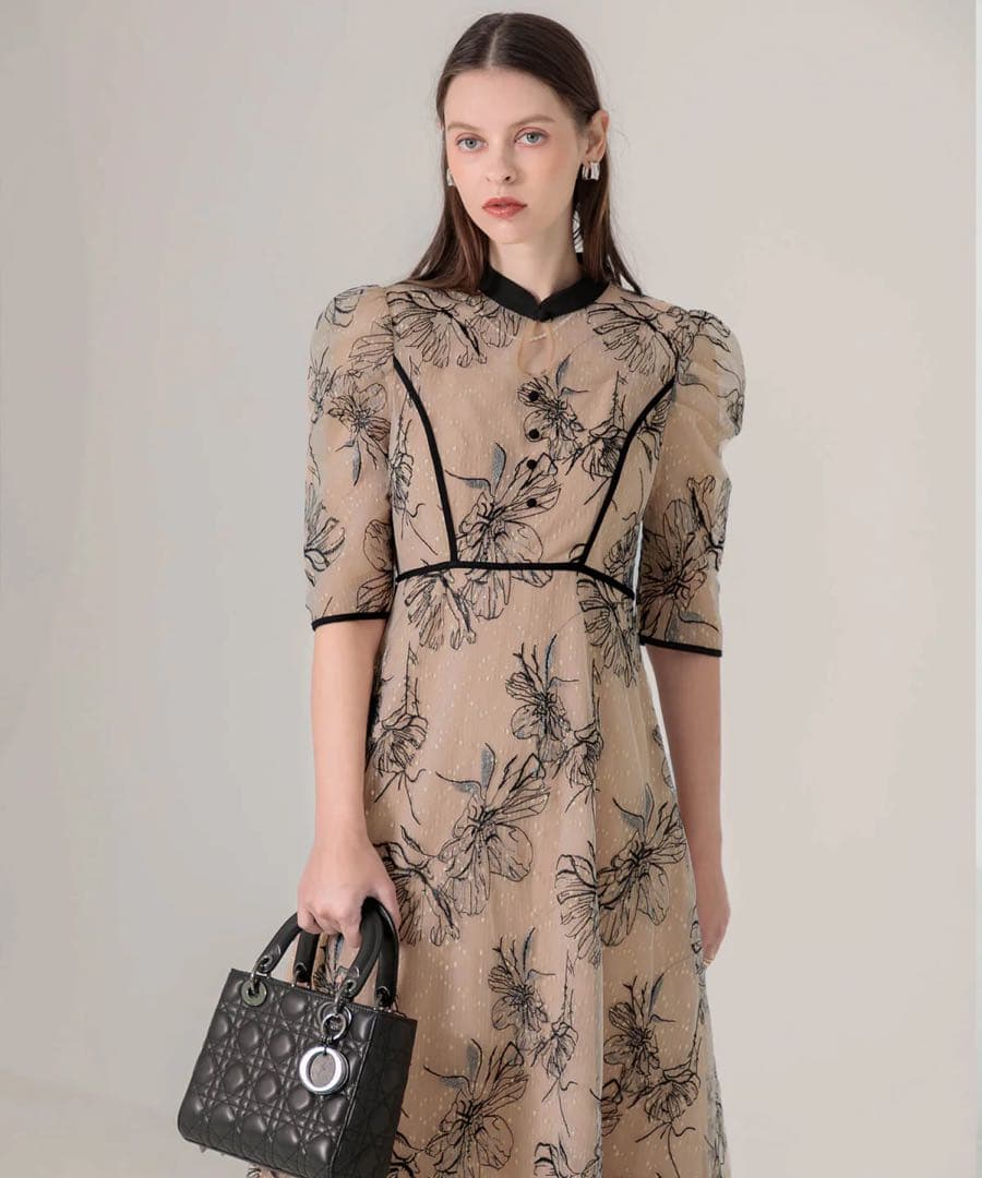 LEJA パイピングハイネック花柄ラメレースワンピースドレス