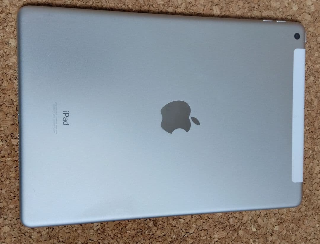 iPad9 第９世代 Wifi+セルラー A2604 64GB ジャンク