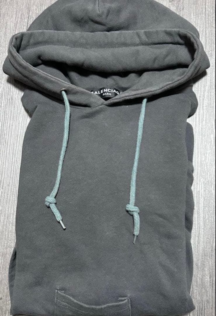 BALENCIAGA ダークグレー フーディ