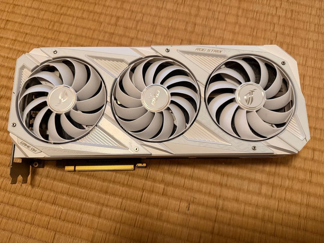 グラフィックボード・グラボ・ビデオカード ASUS ROG STRIX RTX3080 O10G WHITE