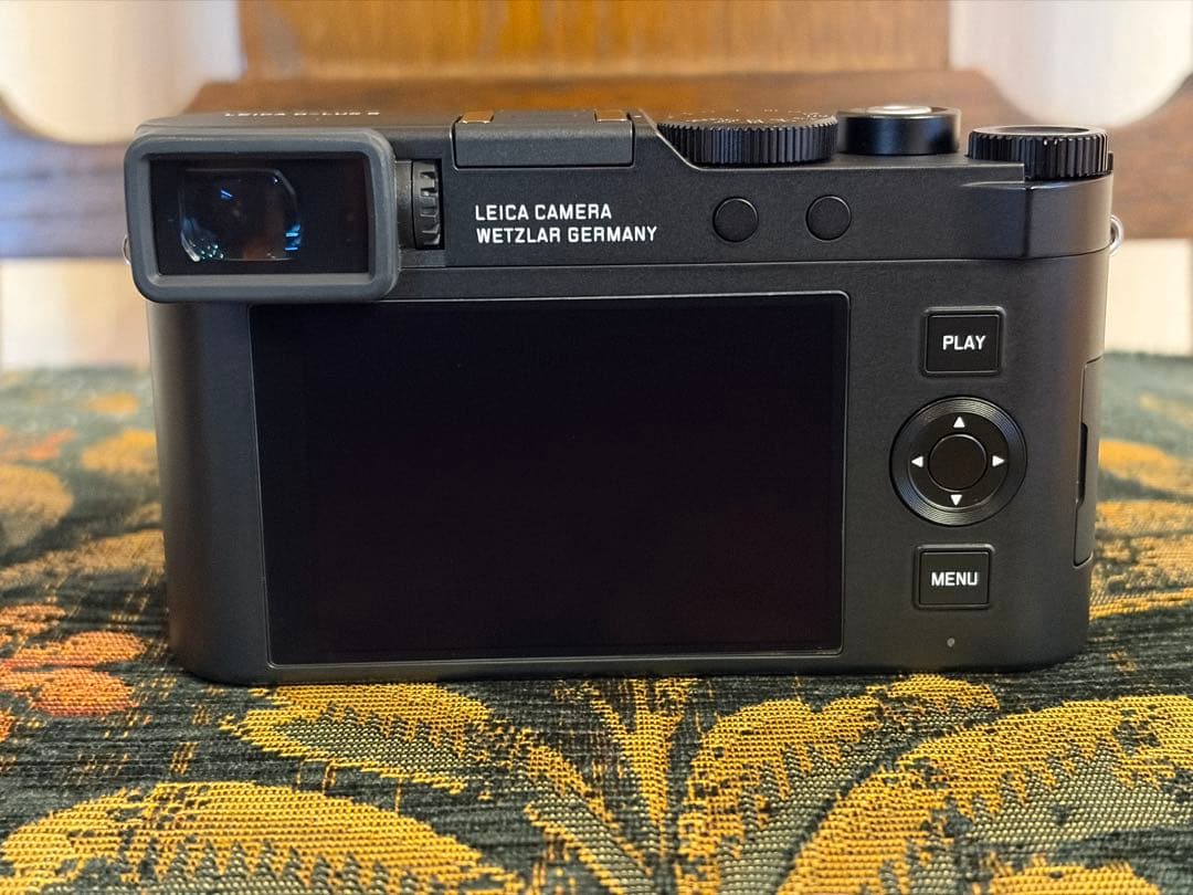 Leica ライカ D-LUX8（レザーケースとオートレンズキャップ付き）