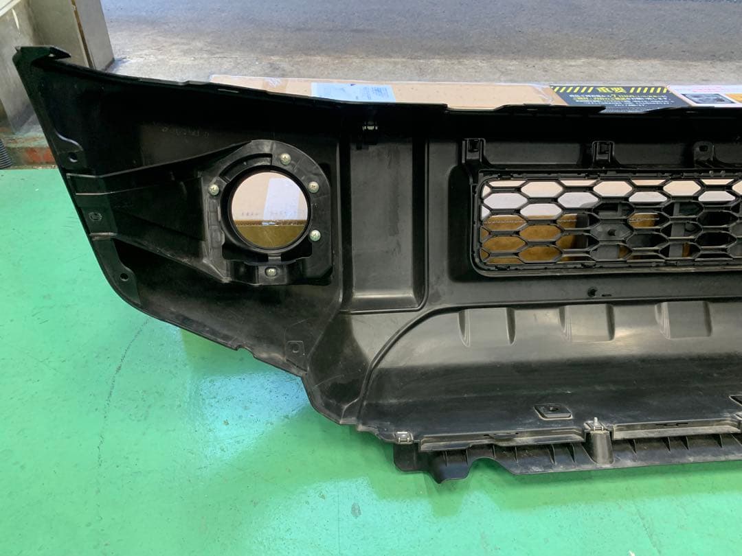 ジムニー　フロントバンパー