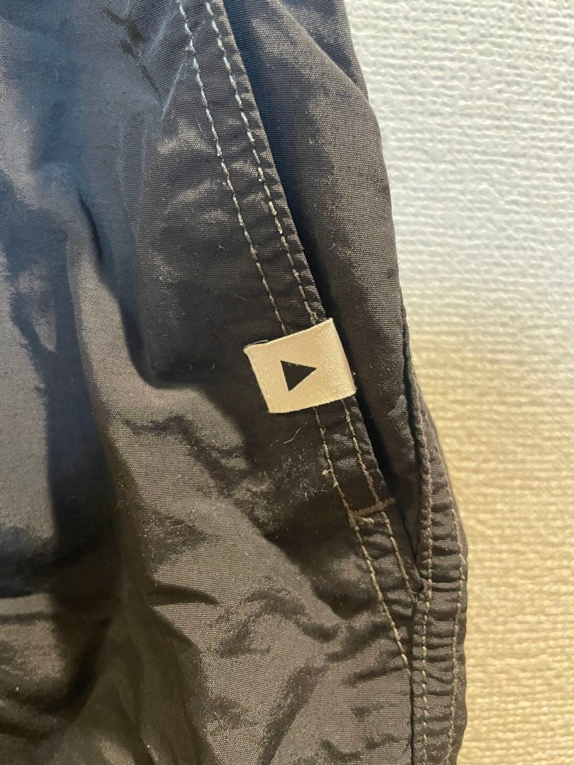 and wander ナイロンクライミングパンツ