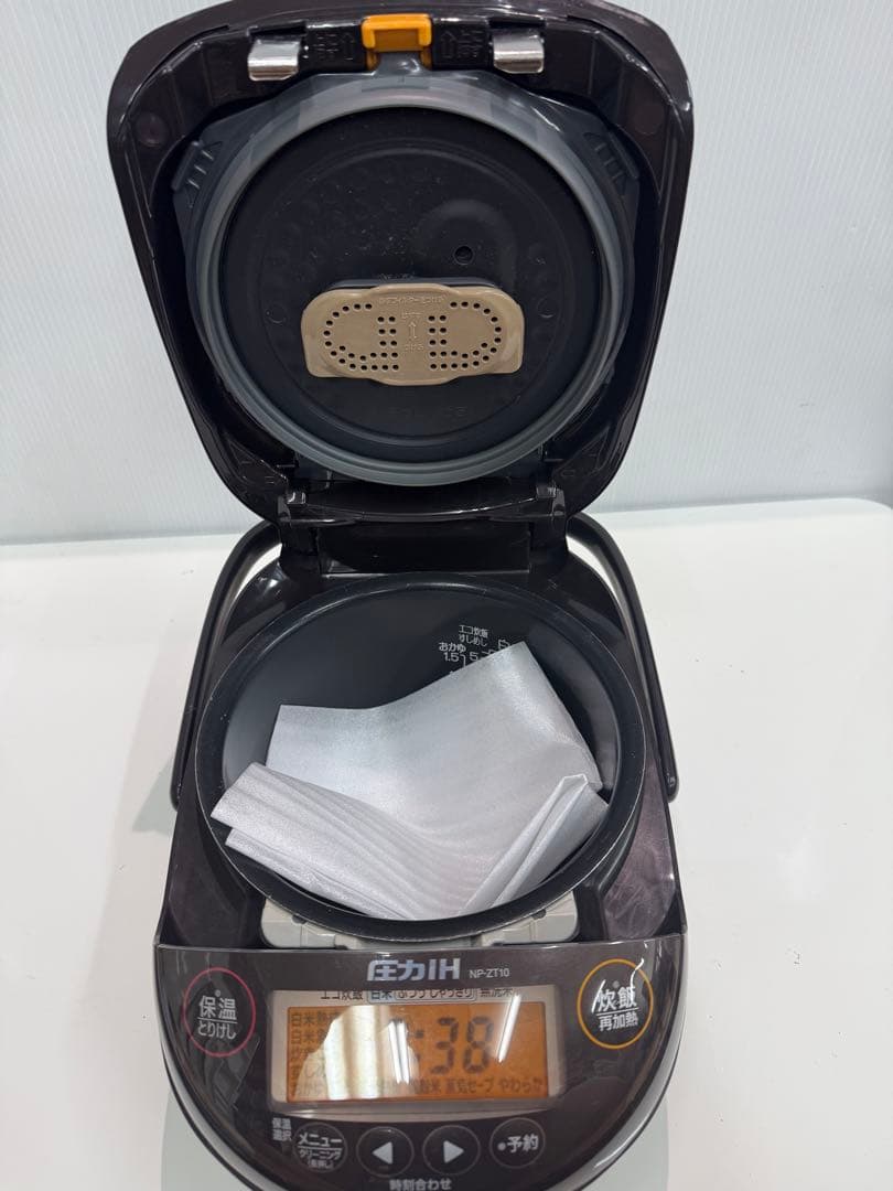 Zojirushi NP-ZT10圧力IH炊飯ジャー