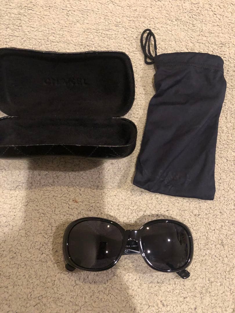 気まぐれセール　CHANEL ブラック サングラス フラワーモチーフ