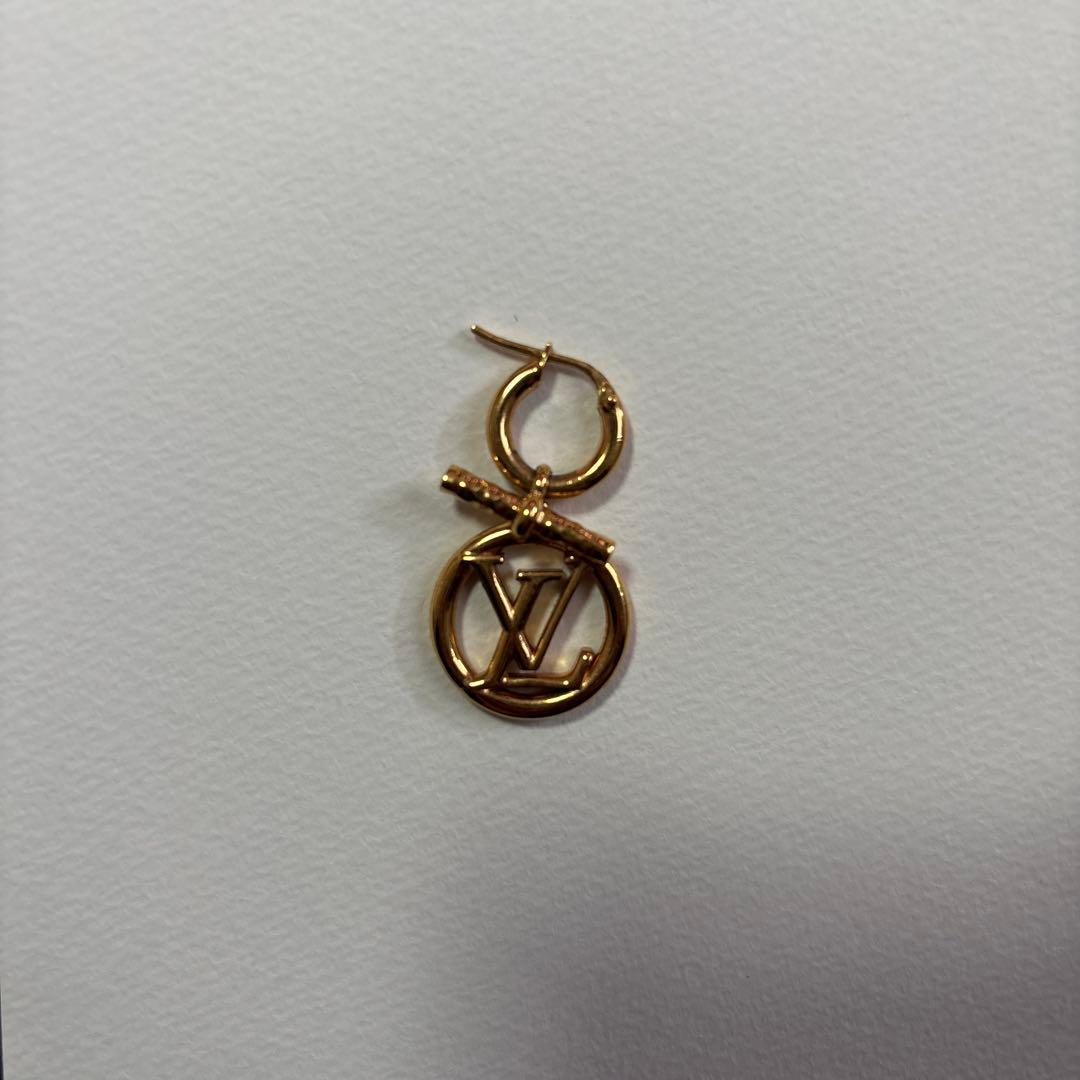 美品 ルイヴィトン LOUIS VUITTON M00613 【片耳】