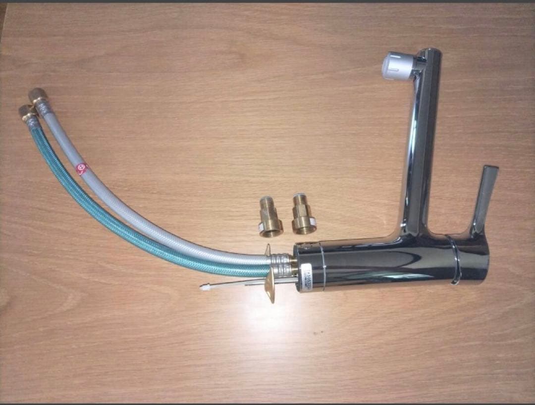 【極美品】TKS05303J TOTOシングル混合水栓 吐水切り替えタイプ