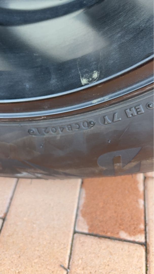 しろ　 プラド150 17インチ スタッドレスタイヤセット