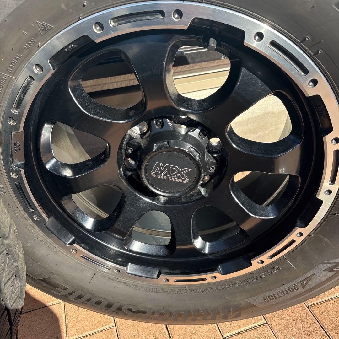 しろ　 プラド150 17インチ スタッドレスタイヤセット