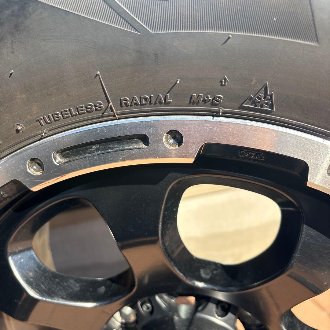 しろ　 プラド150 17インチ スタッドレスタイヤセット