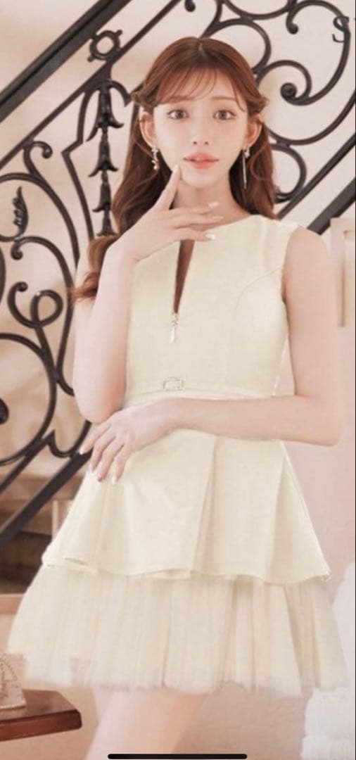 DEA. ティアードスカートドレス クリーム色