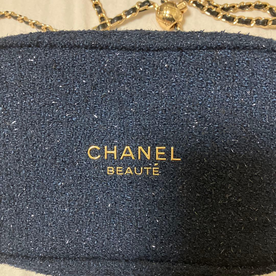 新品！CHANEL BEAUTE ネイビー ポーチ