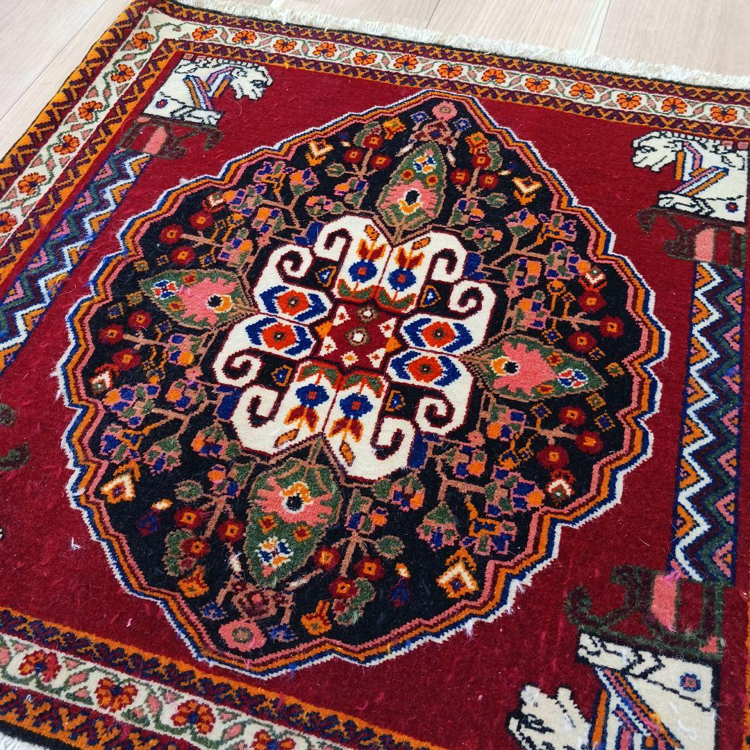 Y3061 ペルシャ絨毯 カシュガイ ウール 手織り 62×64㎝