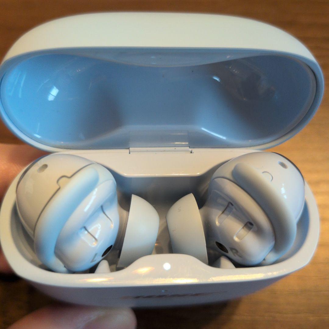 【美品】BOSE QUIETCOMFORT ULTRA ワイヤレスイヤフォン