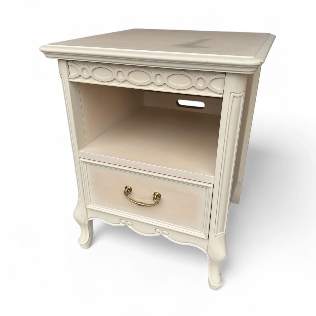 東海家具　TOKAI KAGU フルールWH　ナイトテーブル 白家具　姫系