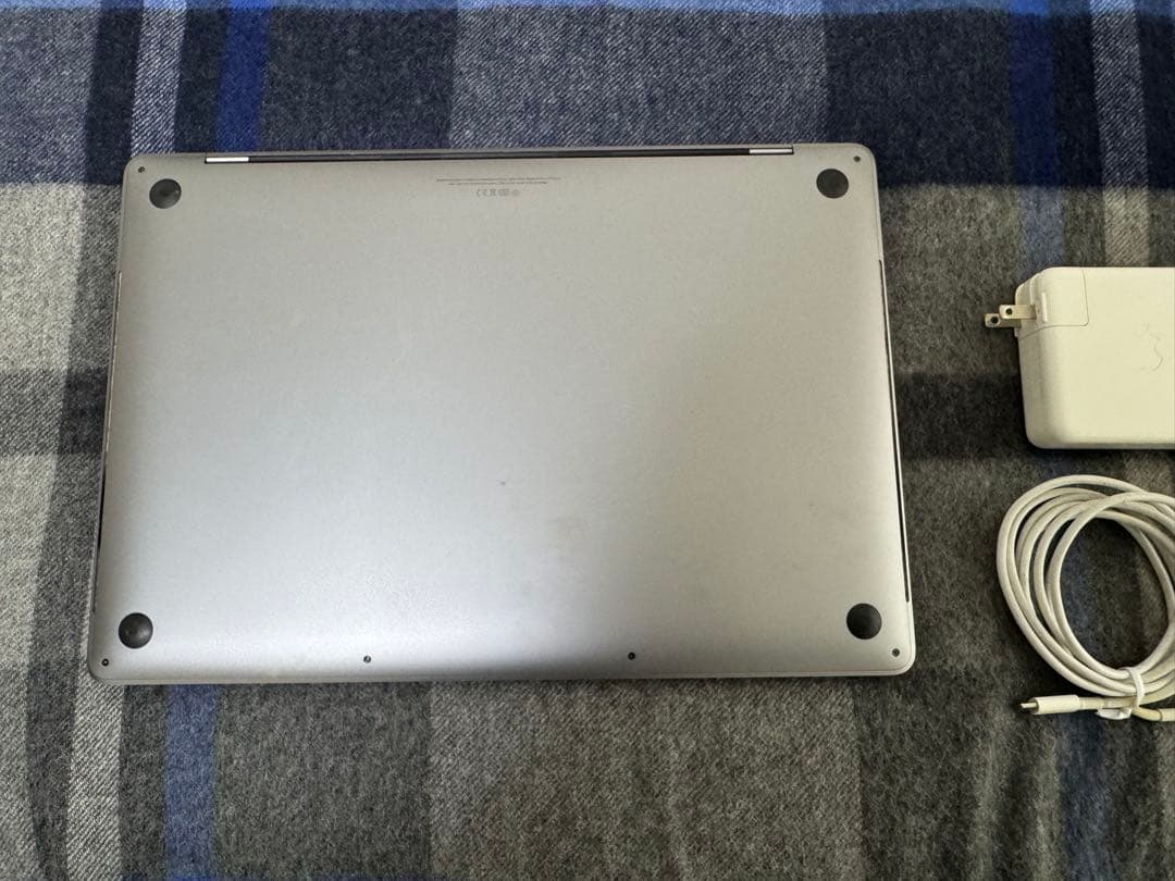 MacBook Pro 16インチ（2019年モデル）i9 intel