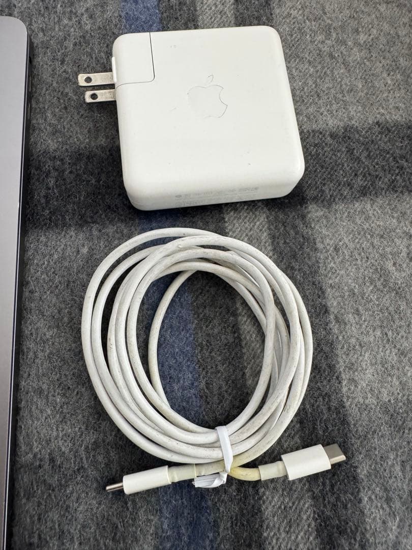 MacBook Pro 16インチ（2019年モデル）i9 intel