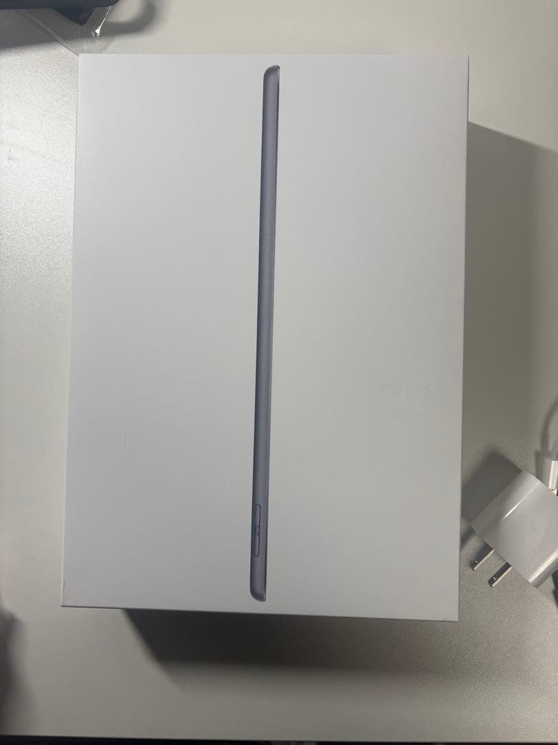 iPad第9世代本体　64GB スペースグレー Wi-Fiモデル　美品