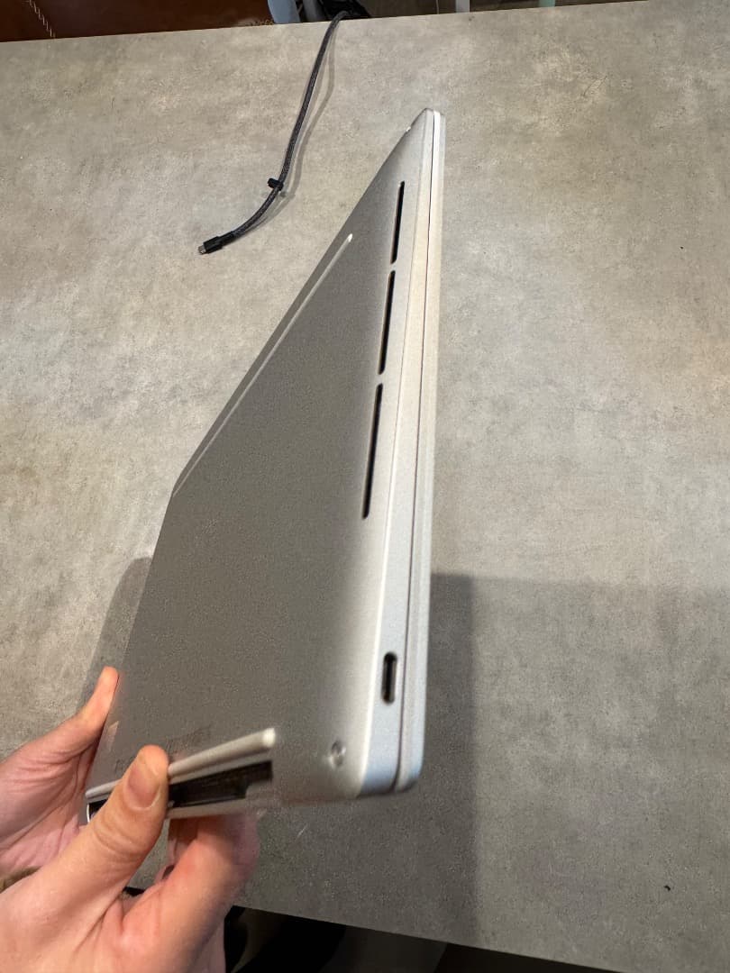 Windowsノート本体 DELL XPS 13 Plus (9320)