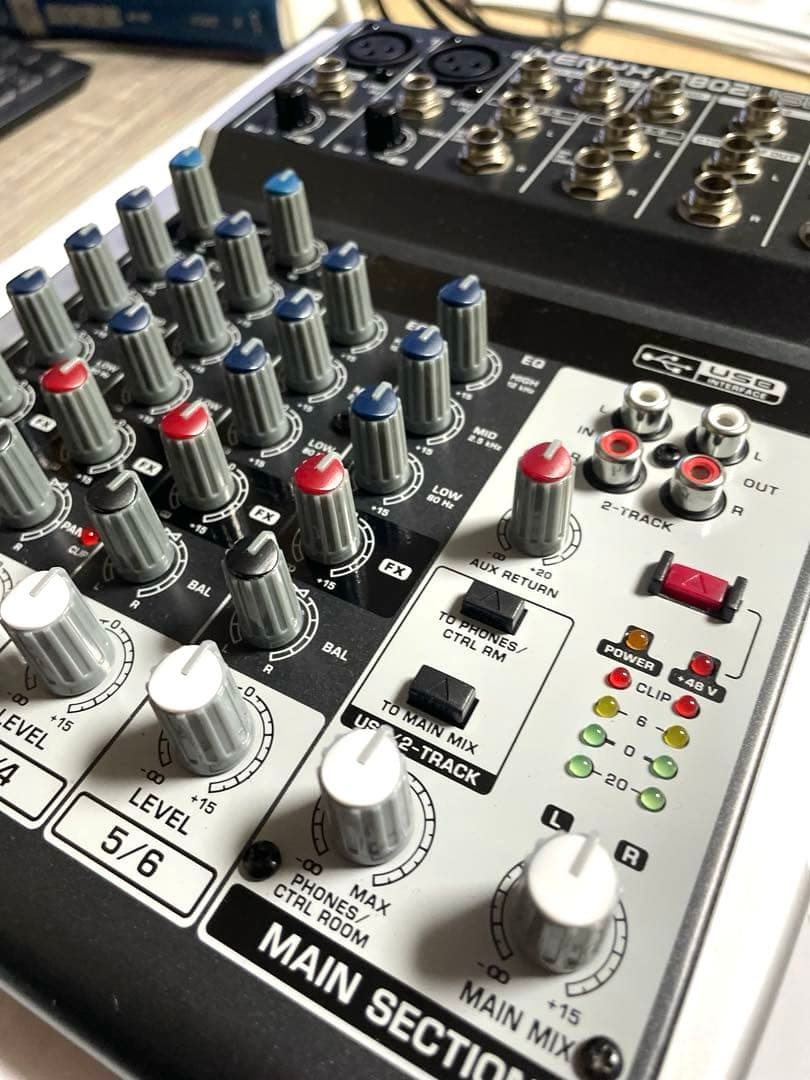 【ほぼ新品‼️値引中！】完全作動！behringer XENYX Q802USB