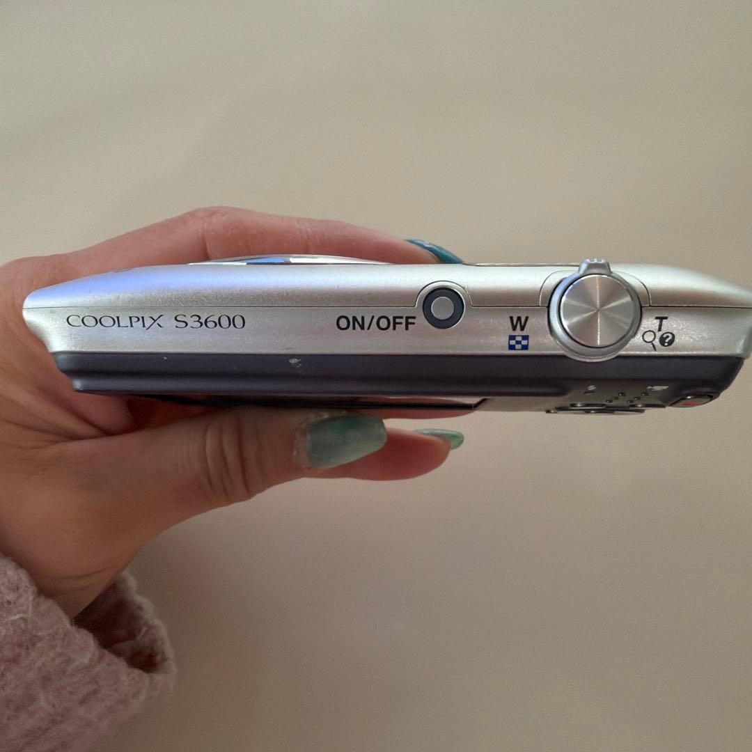 Nikon COOLPIX S3600 デジタルカメラ