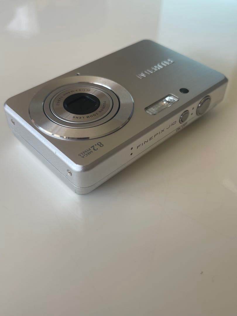 デジタルカメラ FUJIFILM finepix J10