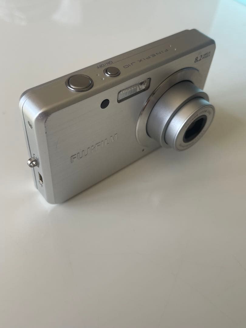 デジタルカメラ FUJIFILM finepix J10