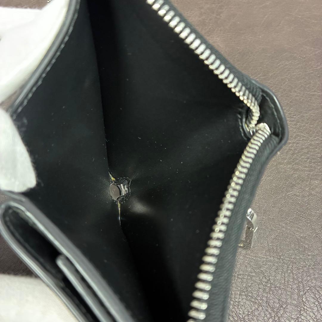 【鑑定済み・美品】Burberry TB ラウンドウォレット カラビナ付き