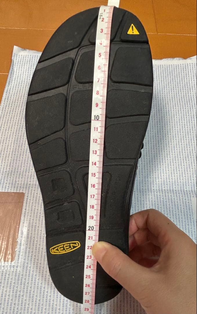 【美品】 KEEN UNEEK II SLIDE (キーン ユニークツースライド