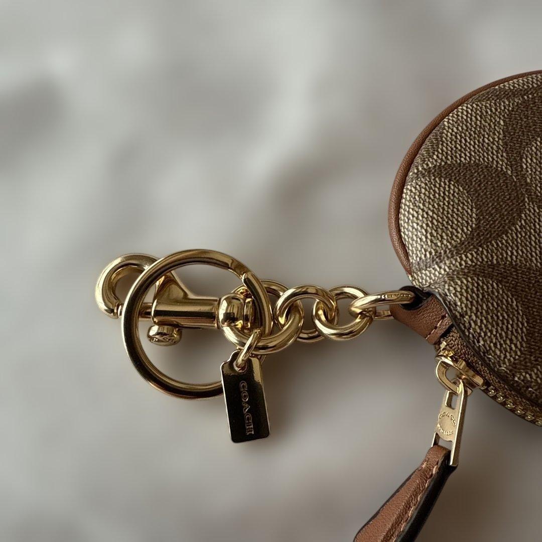 新品　　コーチキーホルダーケース