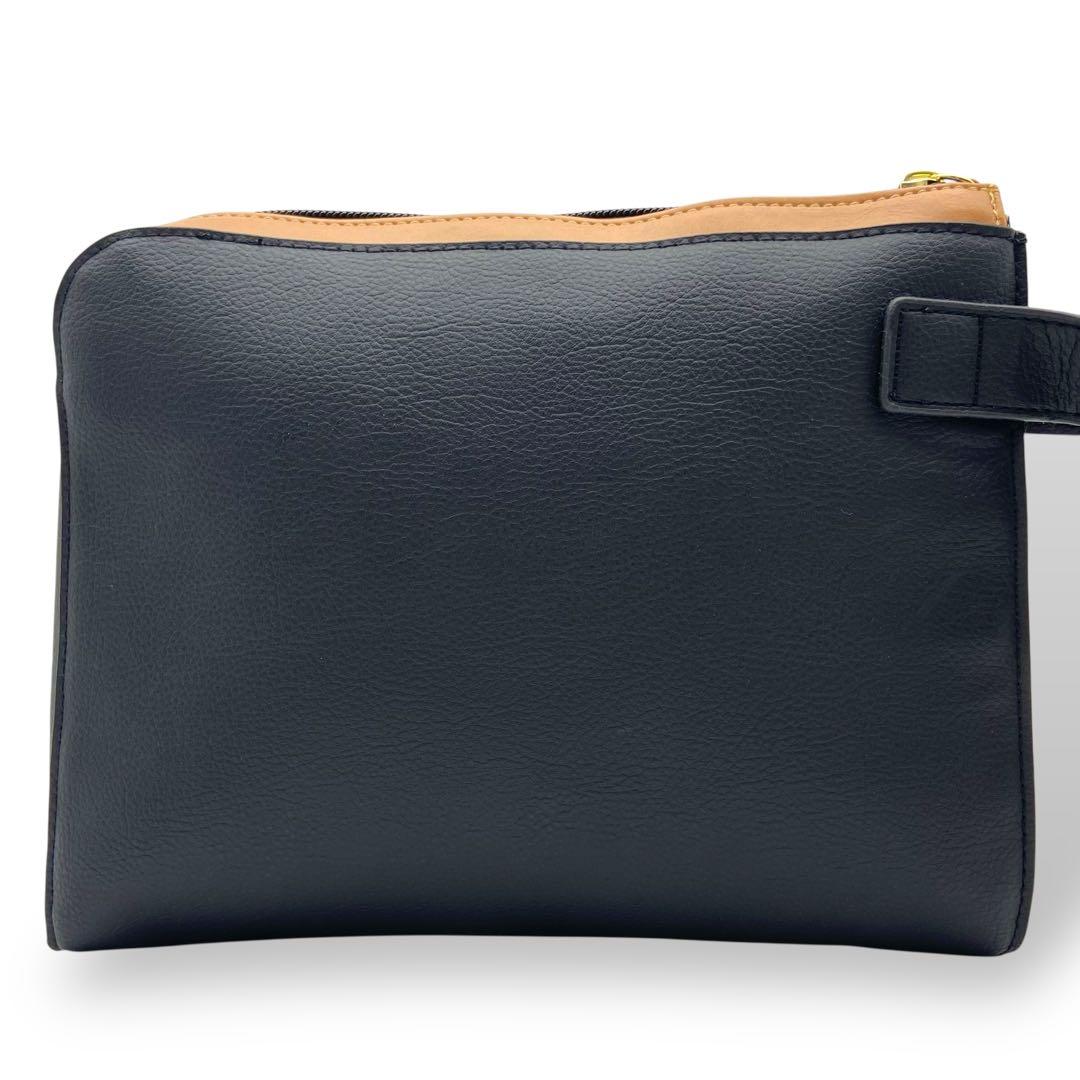 美品 ブルガリ クラッチバッグ セカンドバッグ レザー 黒 ブラック 金具ロゴ