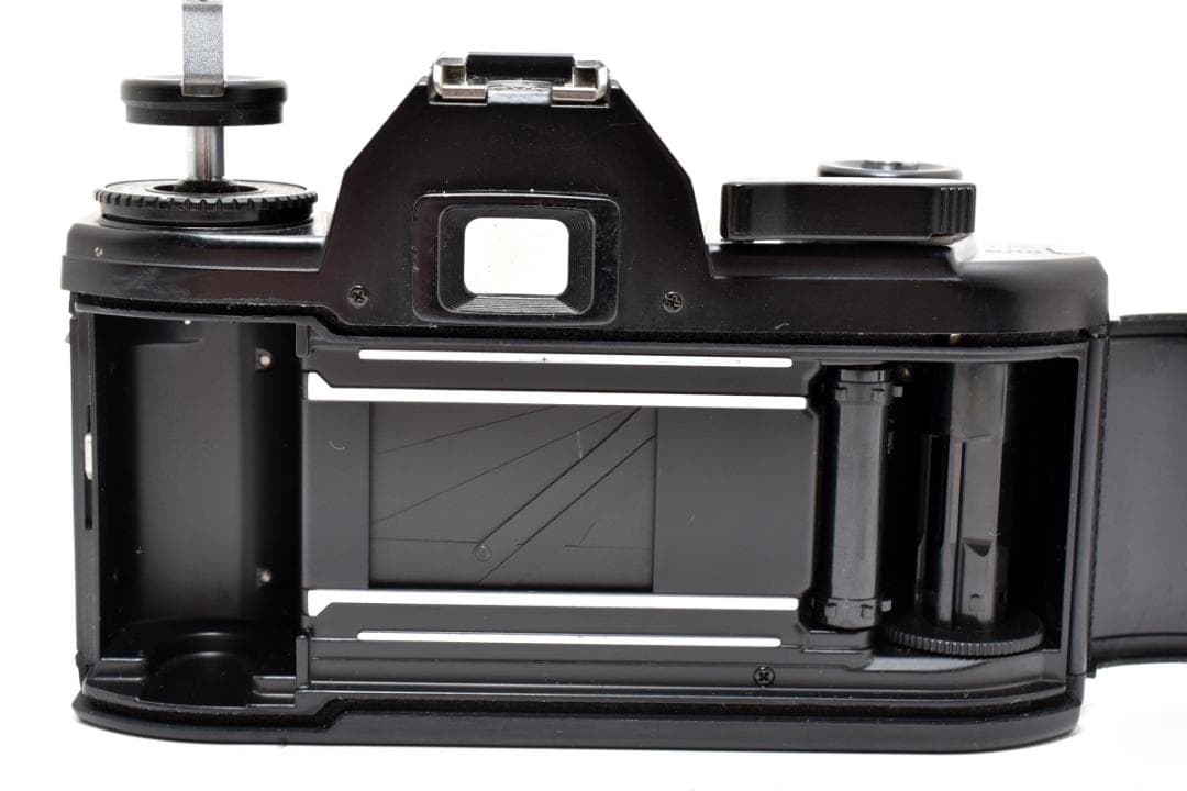 美品 NIKON ニコン EM フィルムカメラ モルト新品交換済 M188