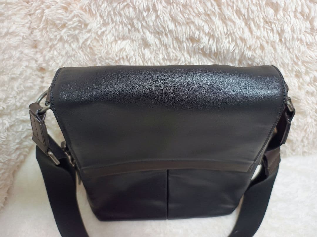 (美品)TUMI ALPHA 2 ショルダーバッグ、ポーチ ブラック 黒