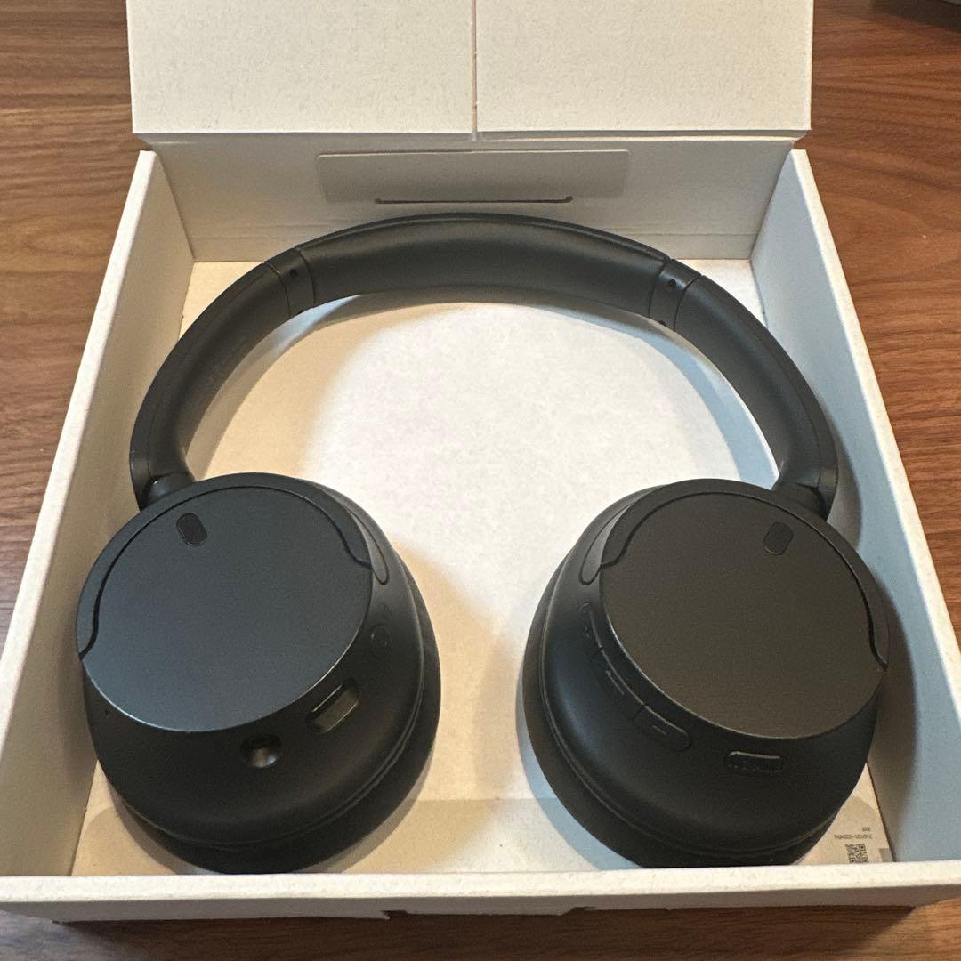 ブラック ワイヤレスヘッドホン　SONY WH-CH720N