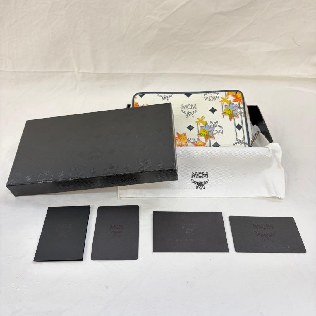 【0115M19】MCM 長財布 ホワイト ロゴデザイン 花柄 レザー