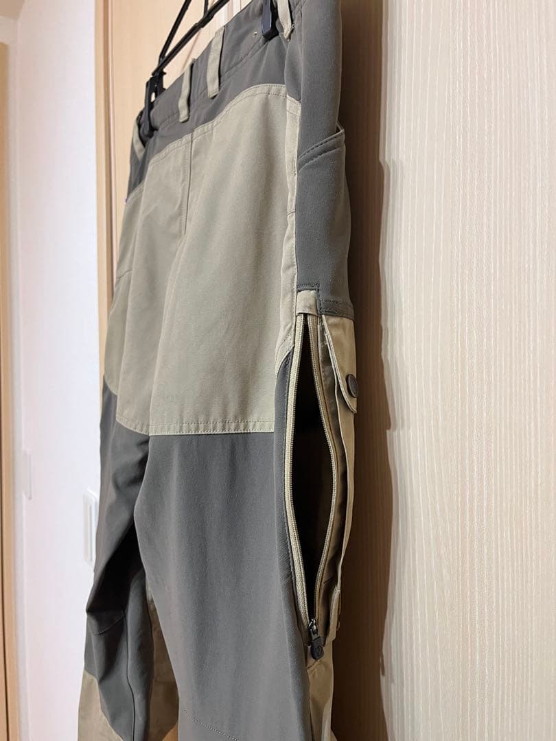 【廃盤】FJALLRAVEN Keb Trousers Sand/Tarmac
