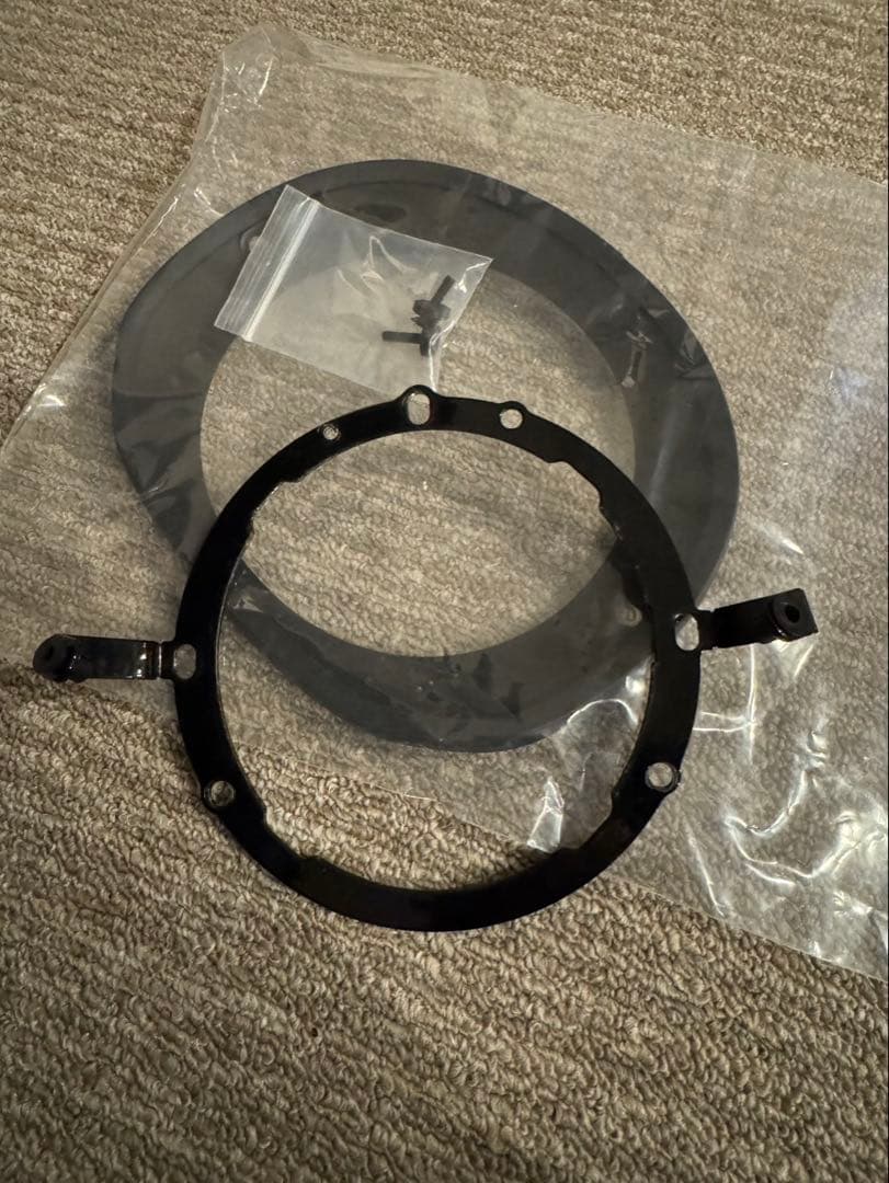 ドミネーターヘッドライトカバー