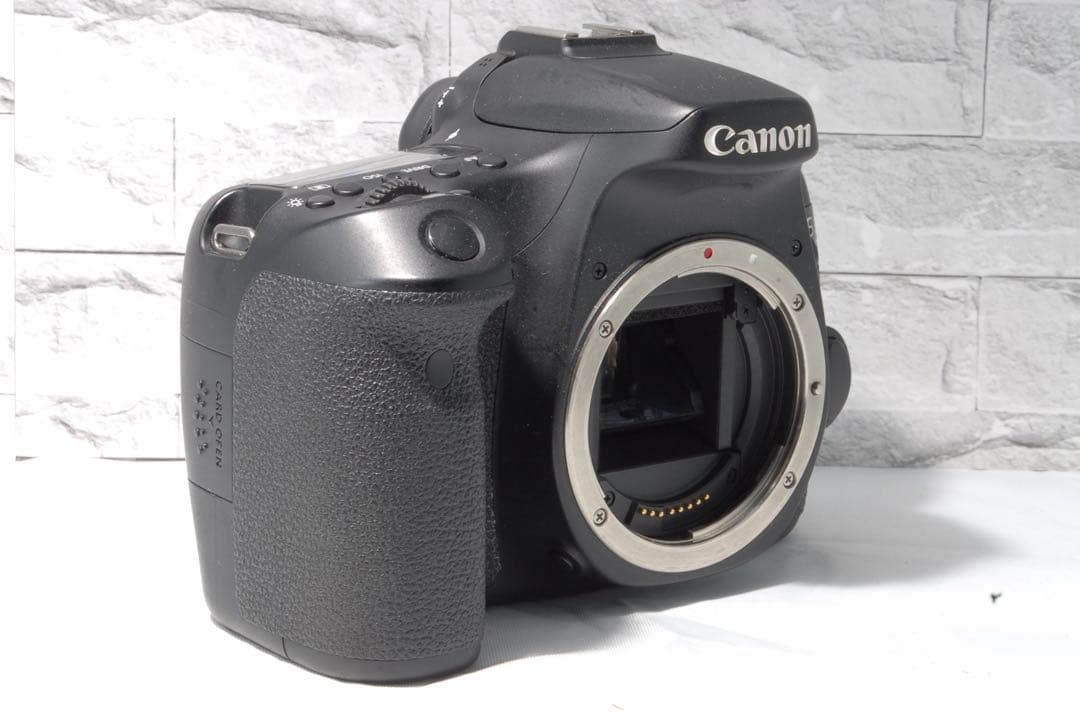 Canon EOS 70D ボディ 【美品】 動作良好 キャノン