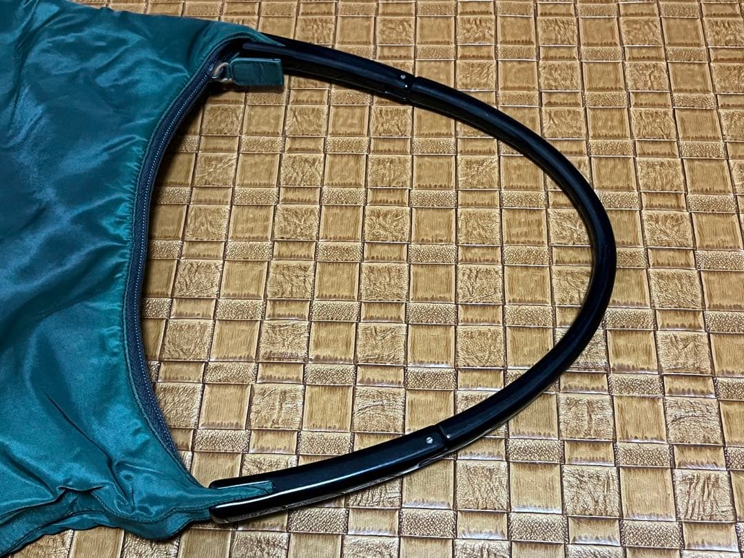 イタリア製　プラダ　テスート　ナイロン肩掛けバッグ　/緑　三角ロゴ　ハンドバッグ