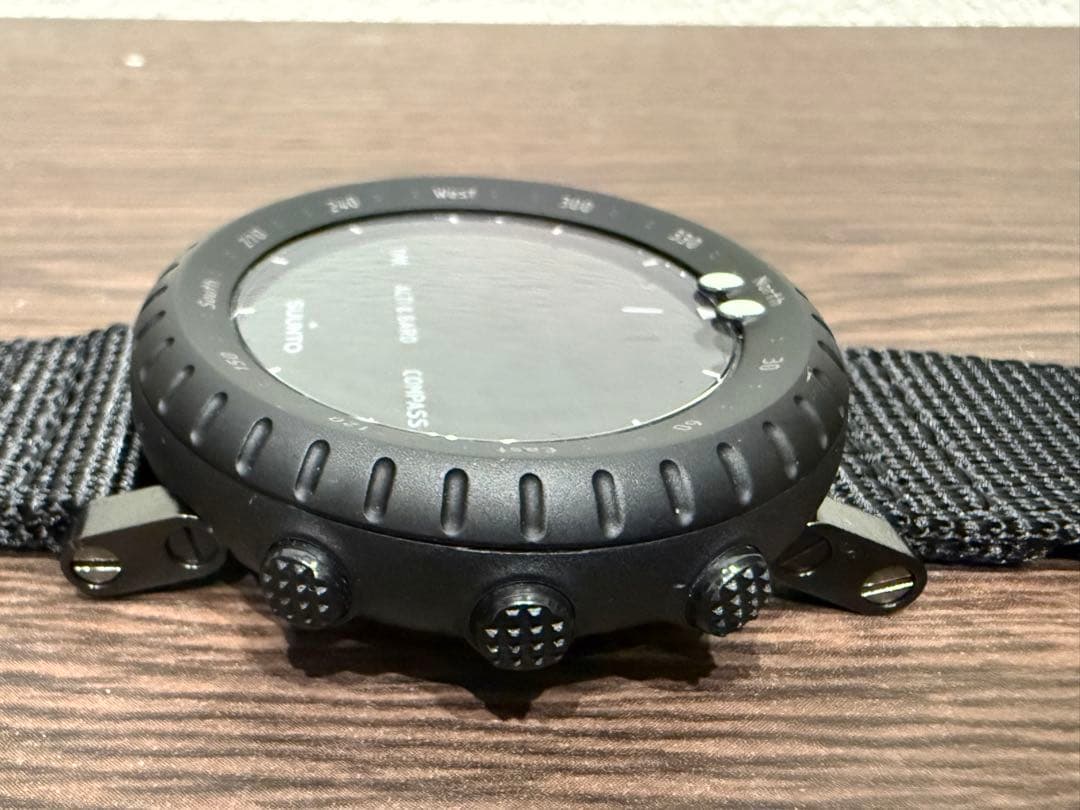 SUUNTO CORE ALPHA STEALTH スント アルファ 腕時計