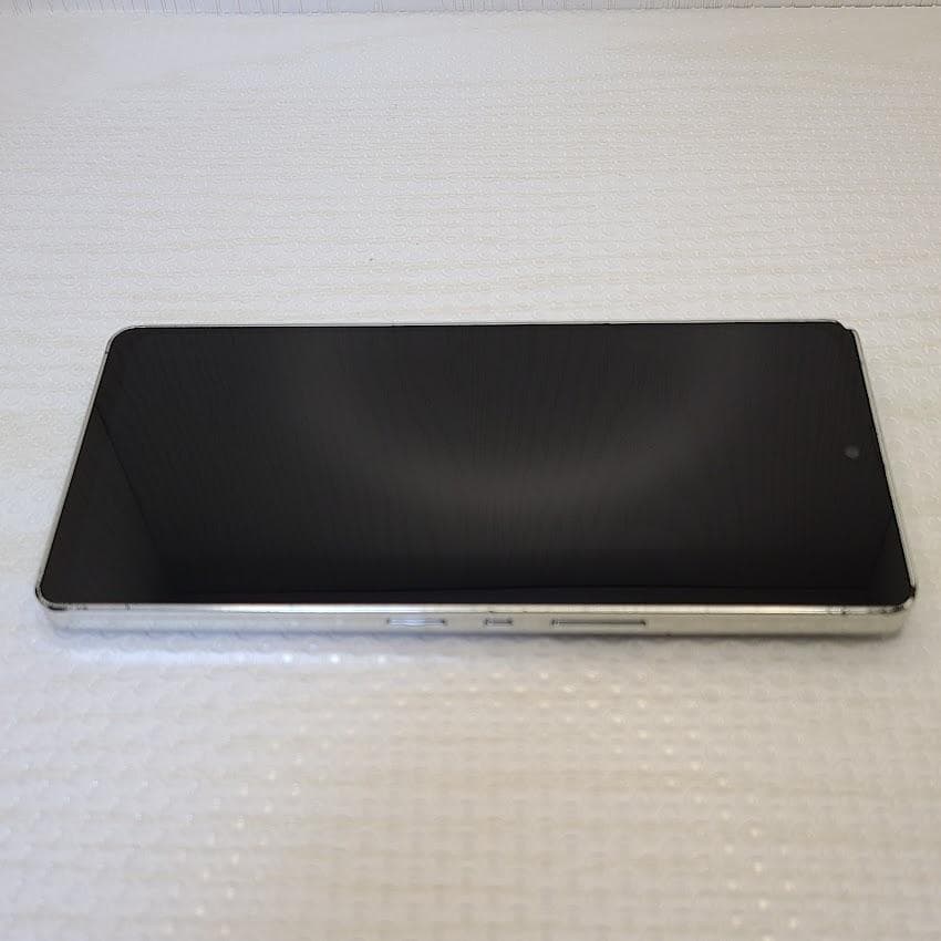 AQUOS zero6 ■ 8GB/128GB / SHG04 ※訳アリ