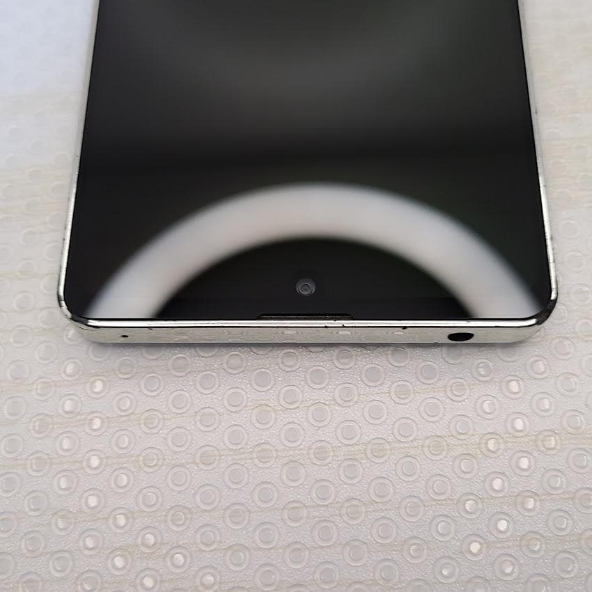 AQUOS zero6 ■ 8GB/128GB / SHG04 ※訳アリ