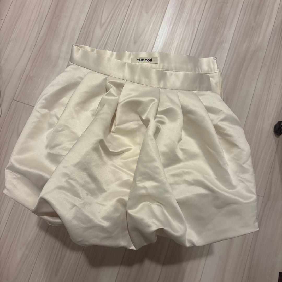 ホワイト フレアスカート ミニ丈