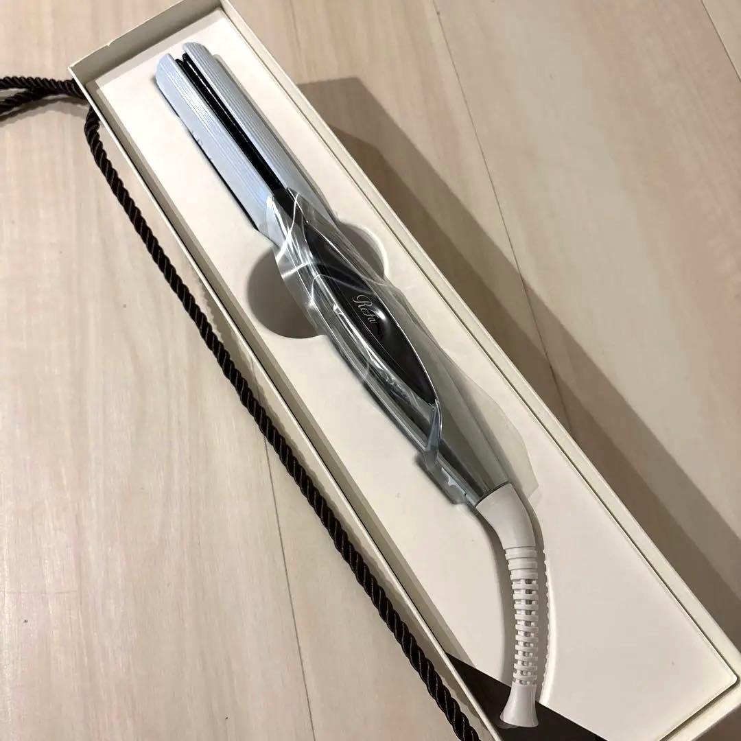 リファ　RE-BM ホワイト ストレートヘアアイロン