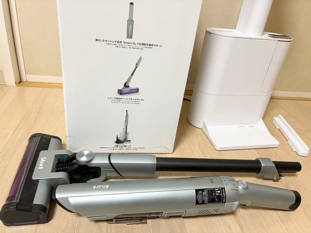 たっくん 【美品】Shark EVOPOWER 掃除機　LC501JGY