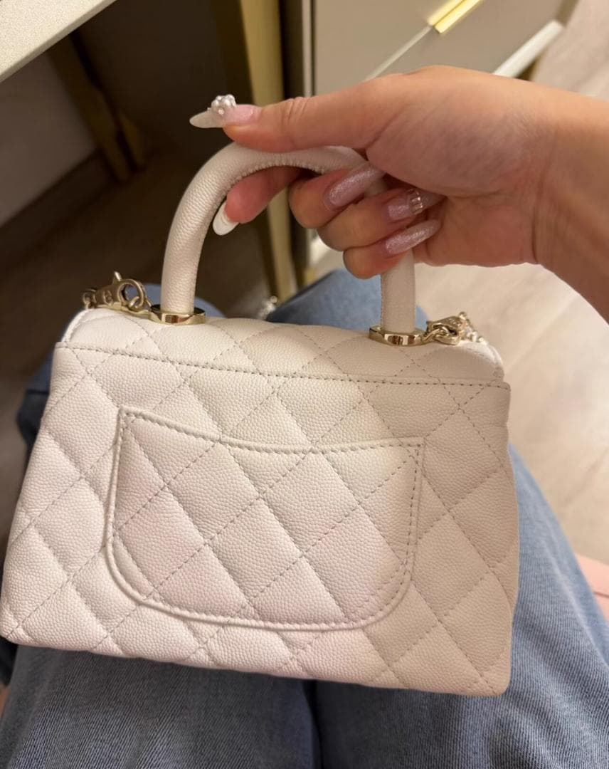 【実写画像】 ホワイト キルティング ハンドバッグ~~~